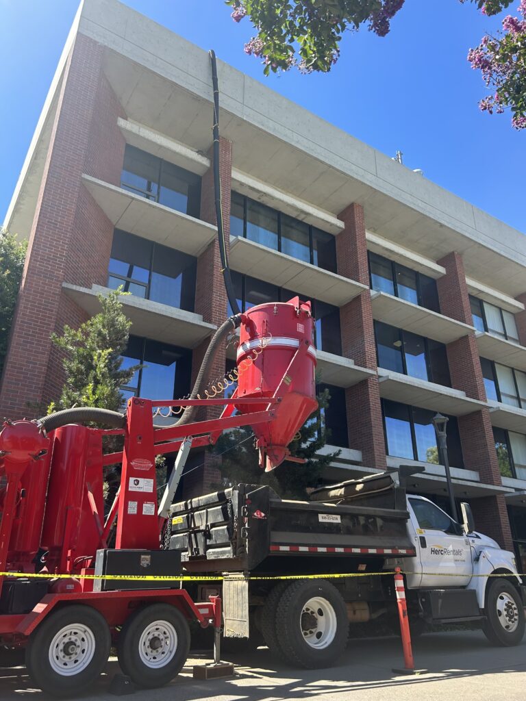 Rooftop vacuum services